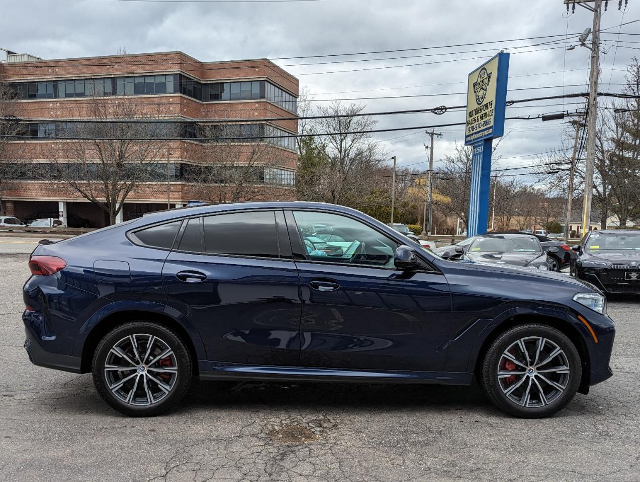 BMW X6 M50i Sports Activity Coupe 2023