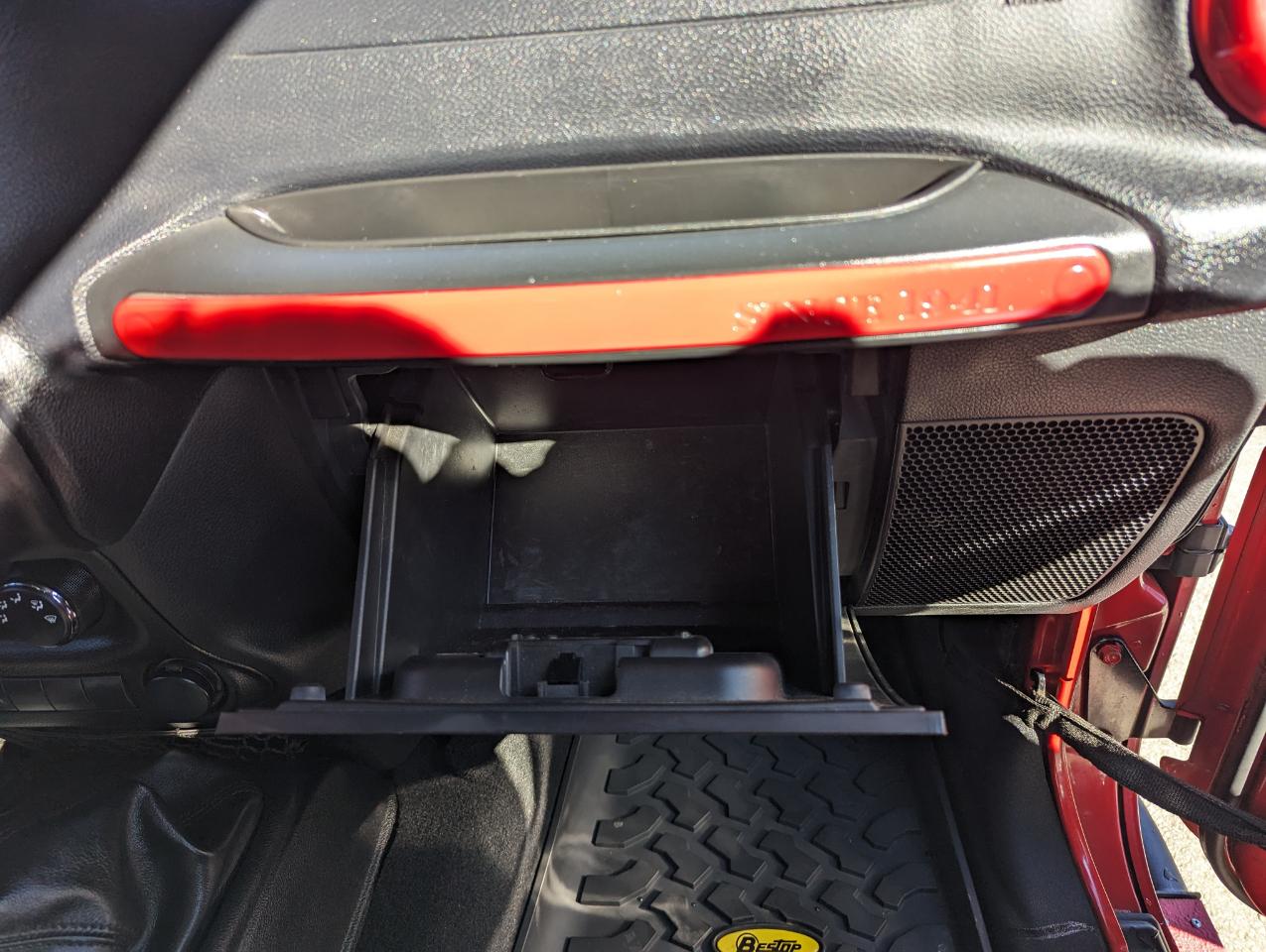 Jeep Wrangler Unlimited 4WD 4dr Sport 2011