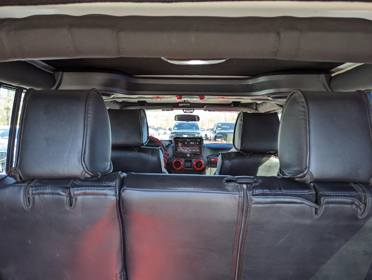 Jeep Wrangler Unlimited 4WD 4dr Sport 2011