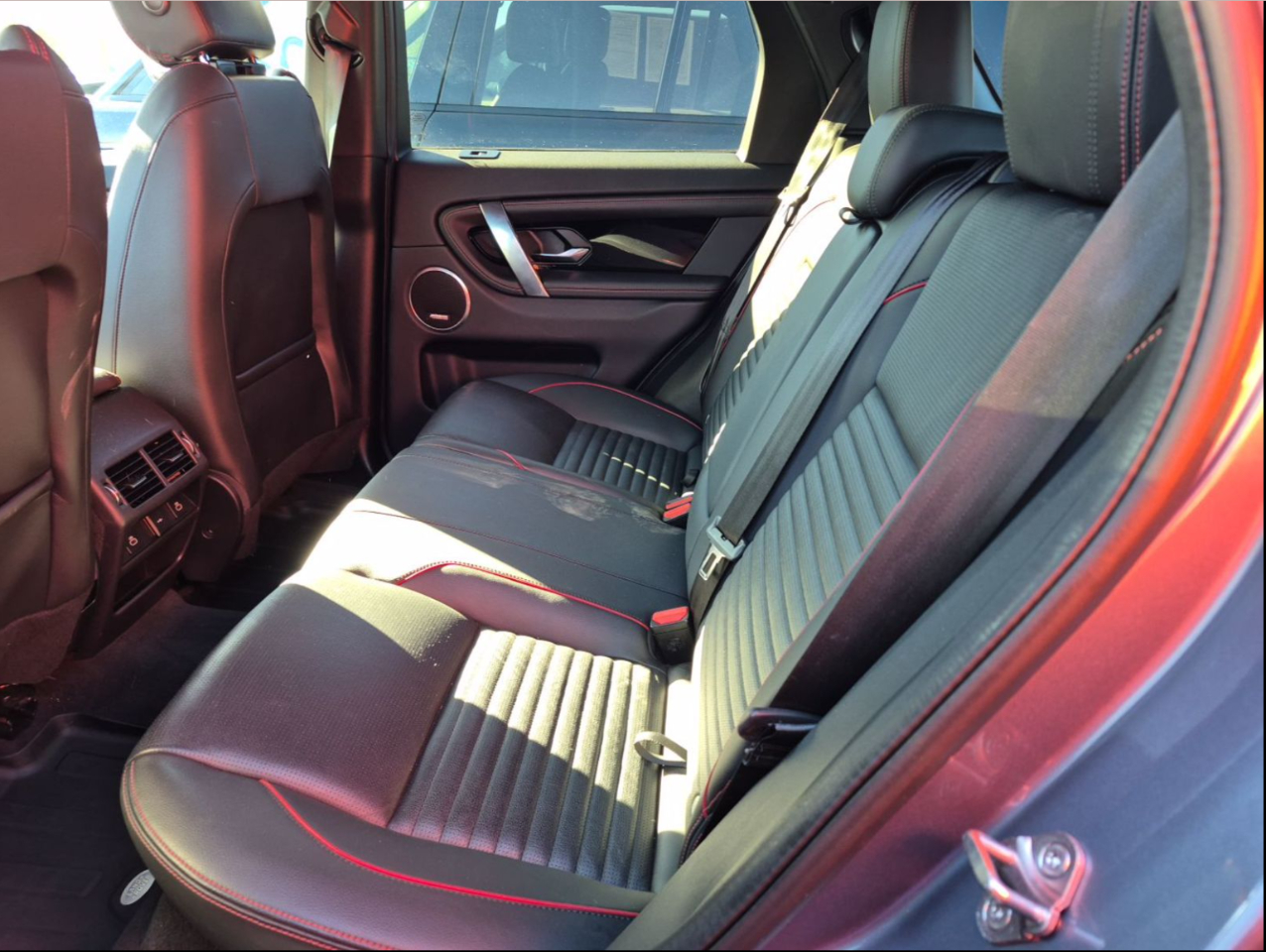 Land Rover Discovery Sport SE R-Dynamic 4WD 2023