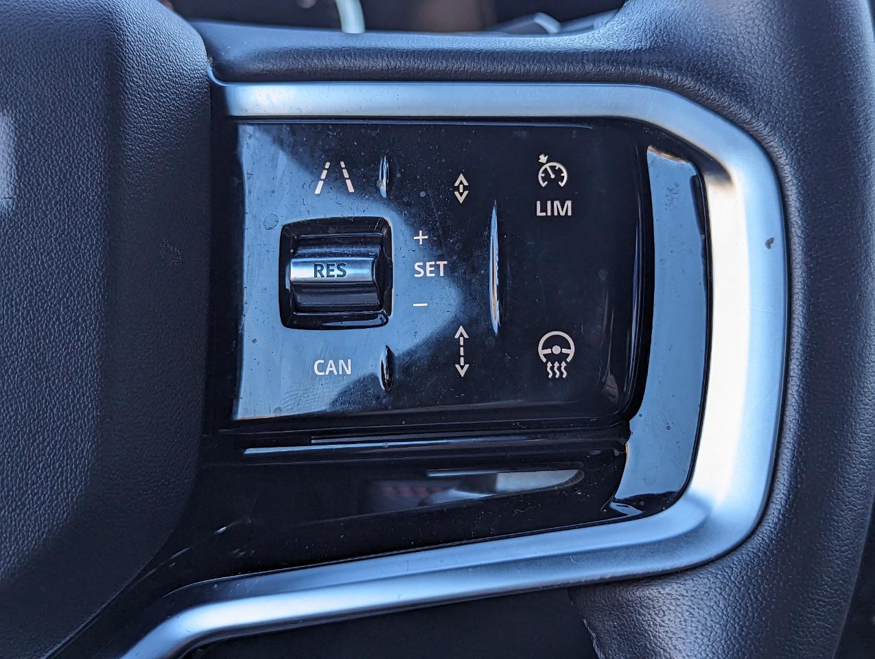 Land Rover Discovery Sport SE R-Dynamic 4WD 2023