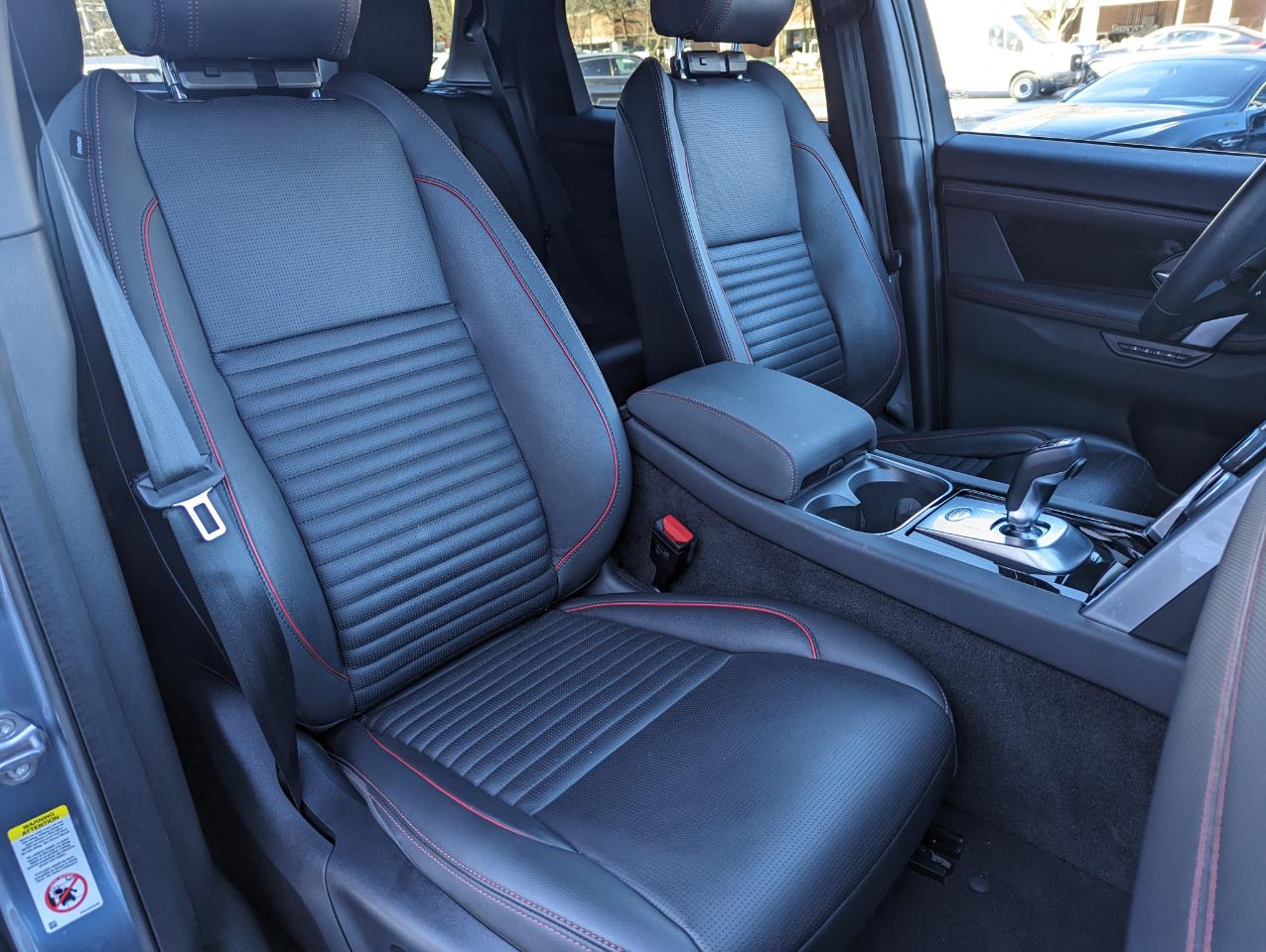 Land Rover Discovery Sport SE R-Dynamic 4WD 2023