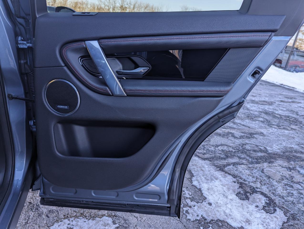 Land Rover Discovery Sport SE R-Dynamic 4WD 2023