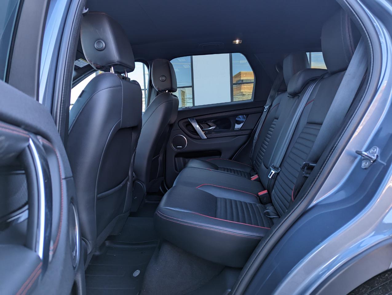 Land Rover Discovery Sport SE R-Dynamic 4WD 2023