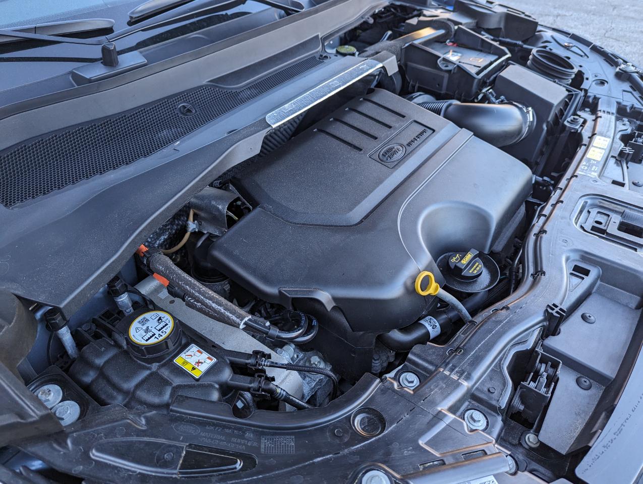 Land Rover Discovery Sport SE R-Dynamic 4WD 2023