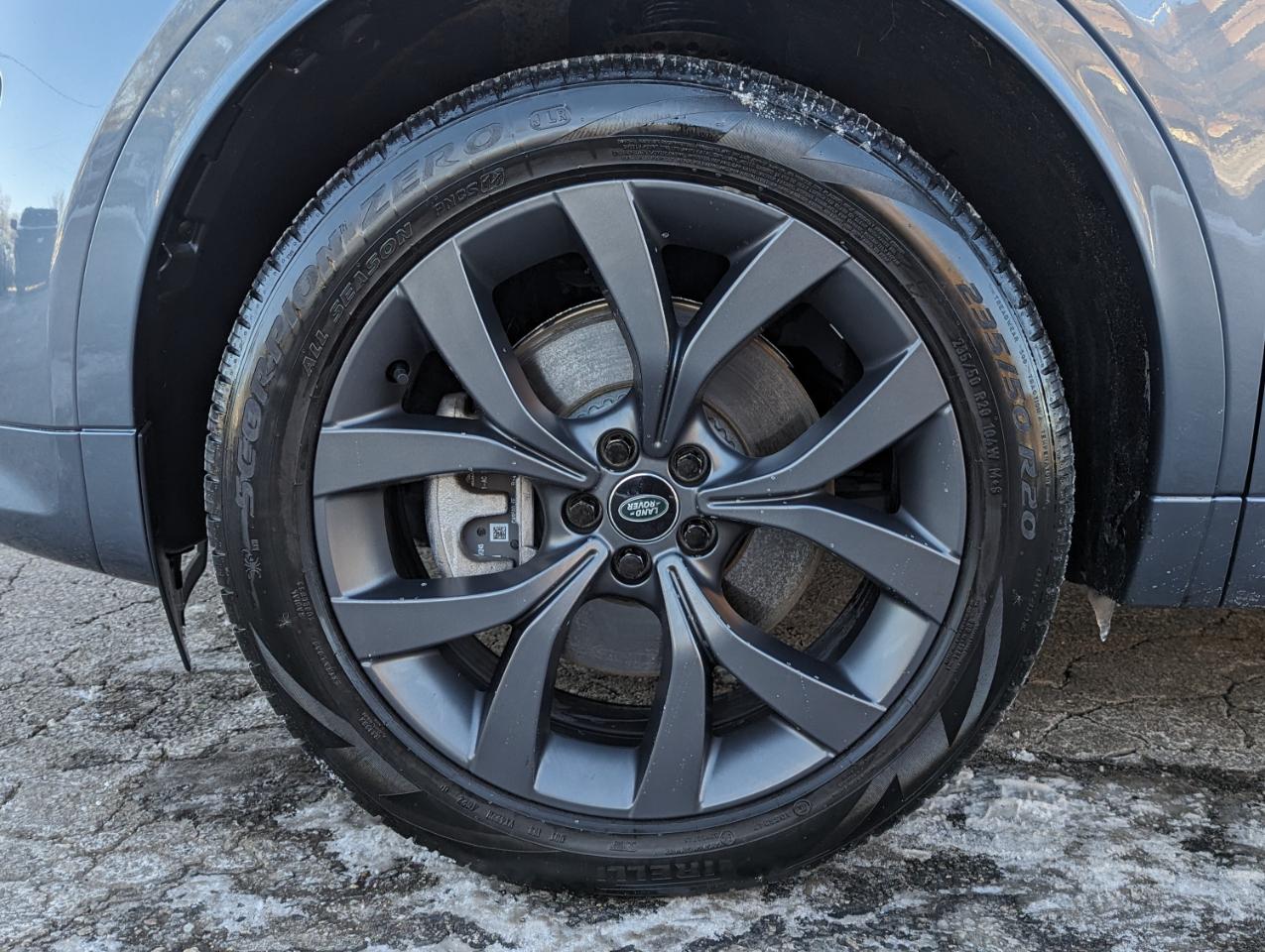 Land Rover Discovery Sport SE R-Dynamic 4WD 2023