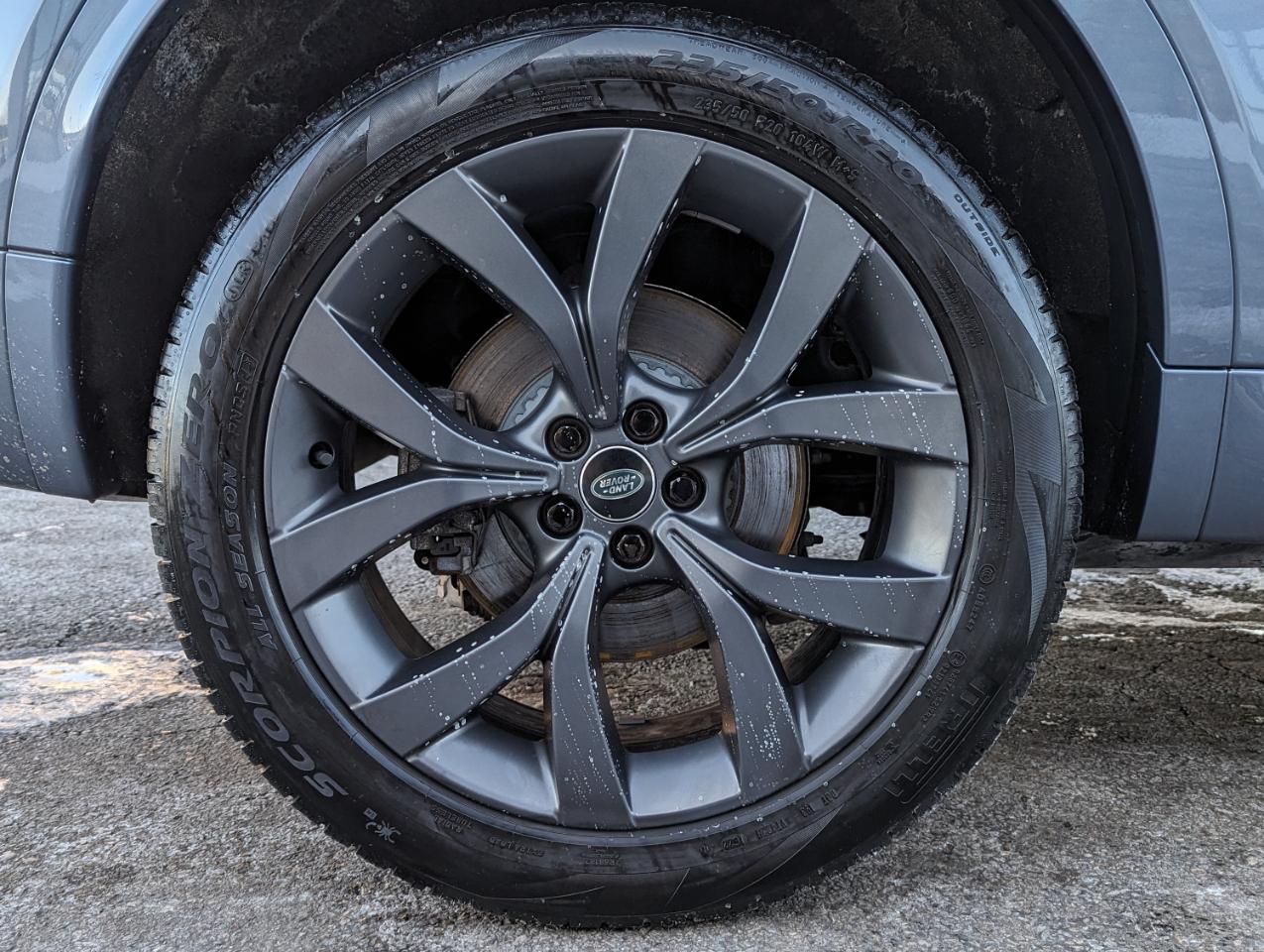 Land Rover Discovery Sport SE R-Dynamic 4WD 2023