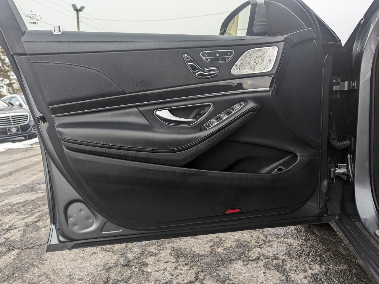 Mercedes-Benz S-Class S 560 4MATIC Sedan 2019