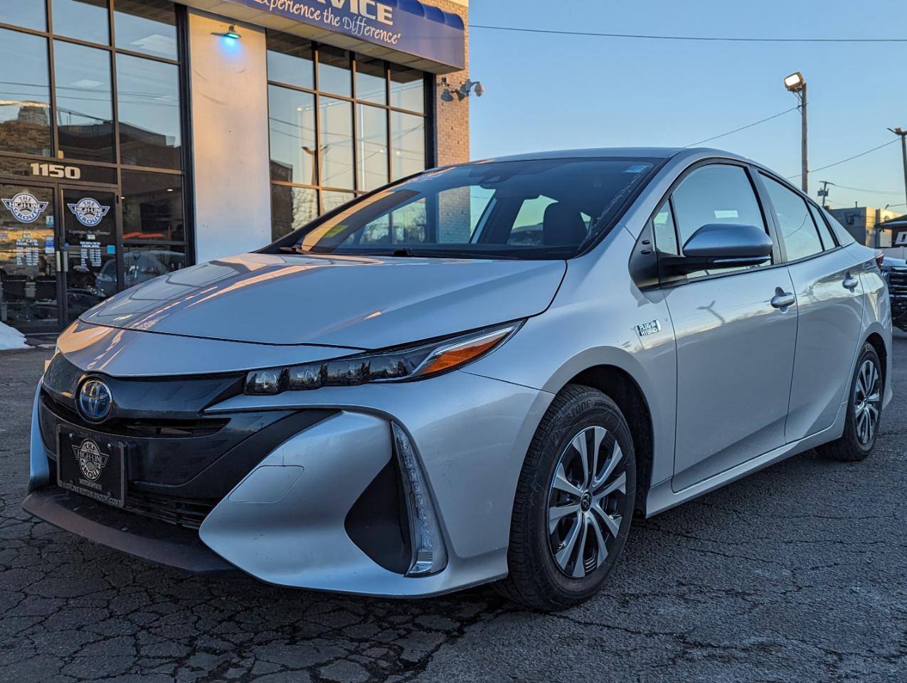Toyota Prius Prime Limited (Natl) 2022