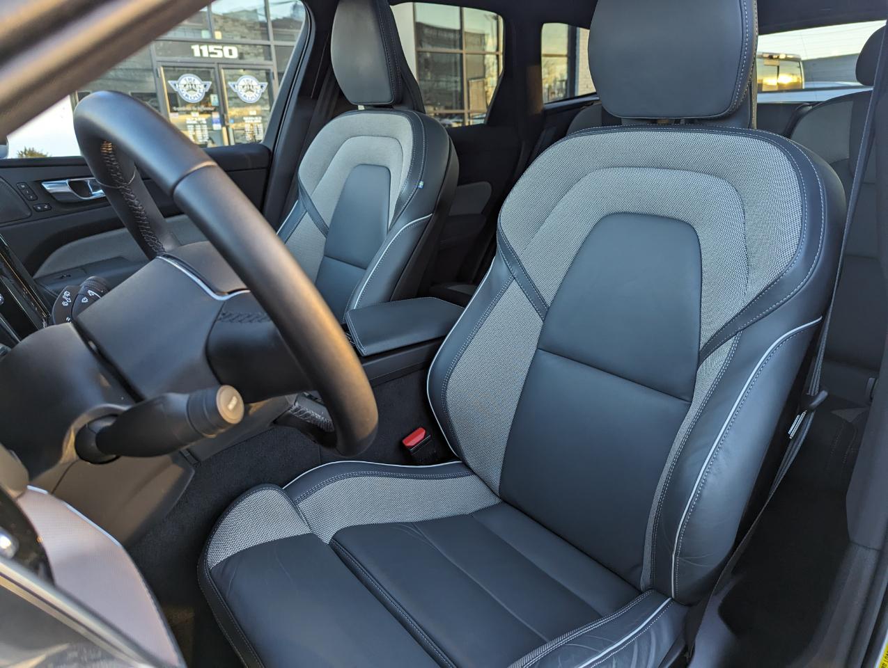 Volvo XC60 B5 AWD R-Design 2022