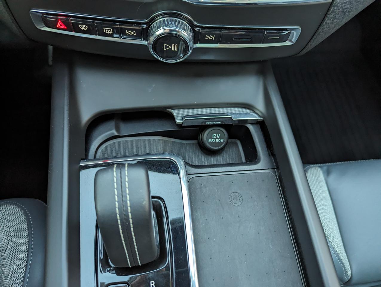 Volvo XC60 B5 AWD R-Design 2022