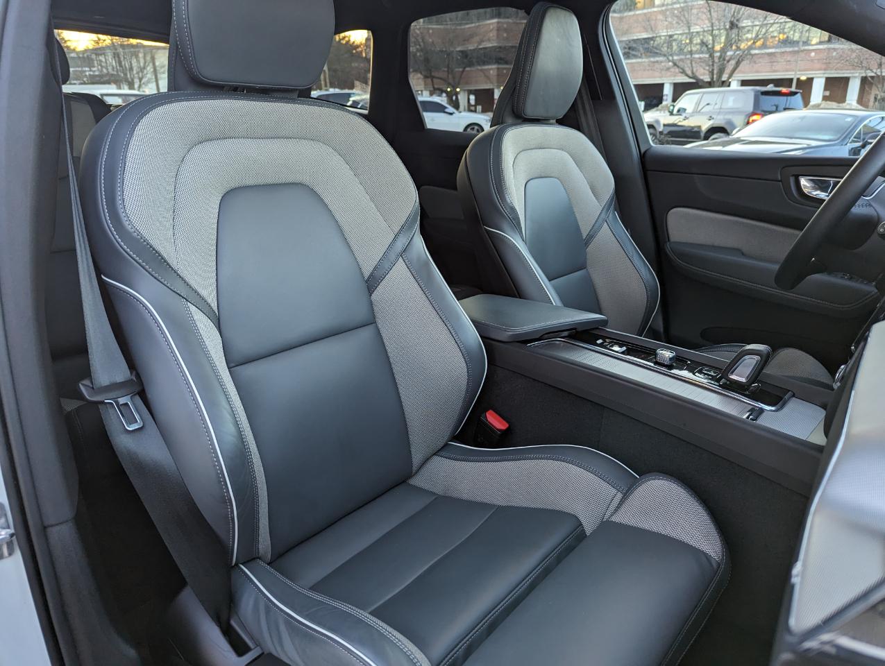 Volvo XC60 B5 AWD R-Design 2022