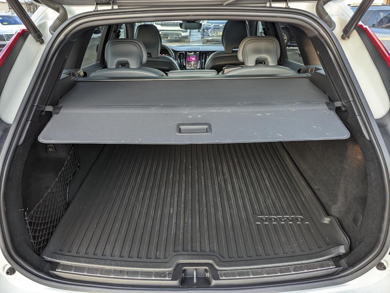 Volvo XC60 B5 AWD R-Design 2022