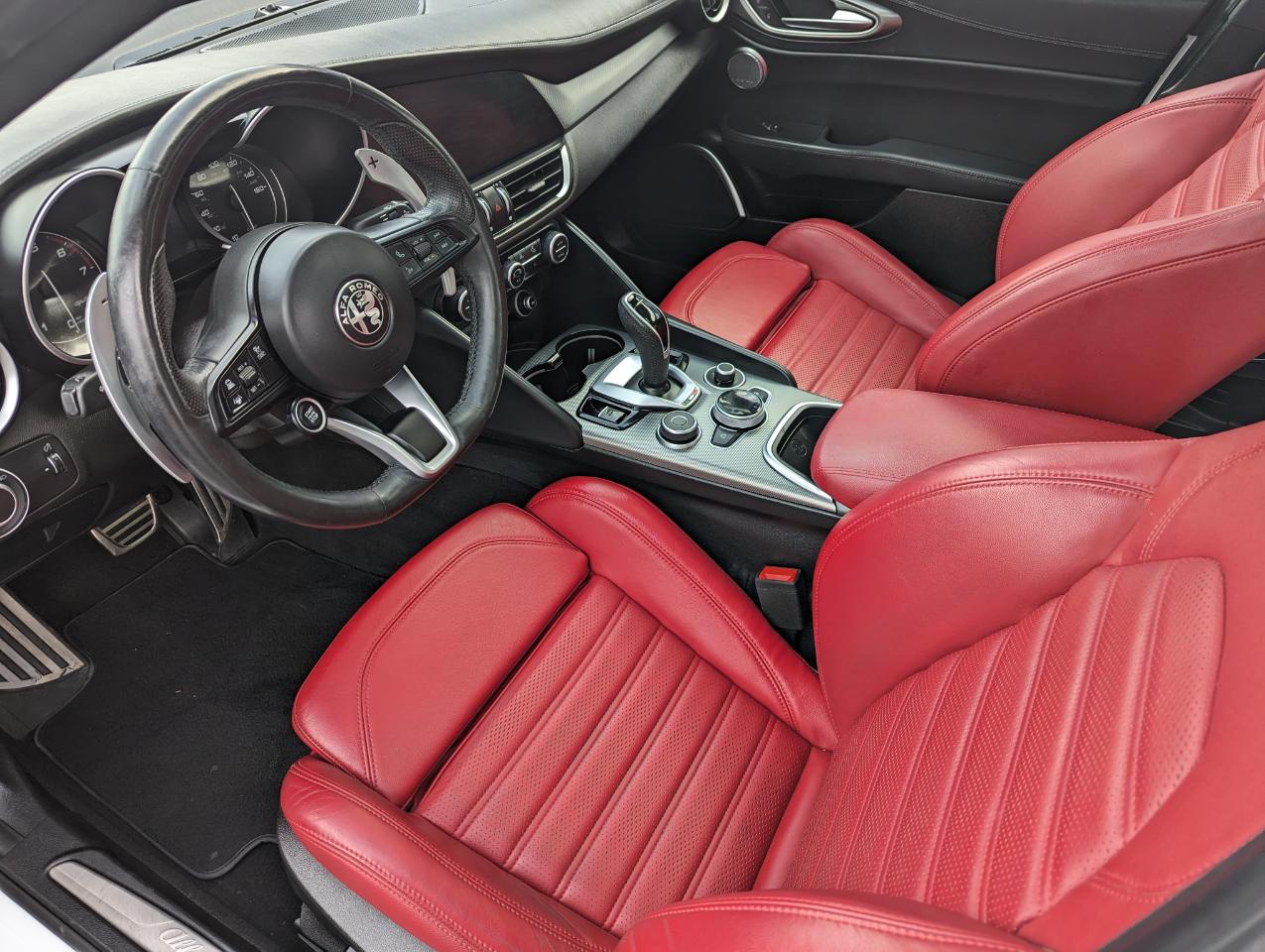 Alfa Romeo Giulia Veloce AWD 2022