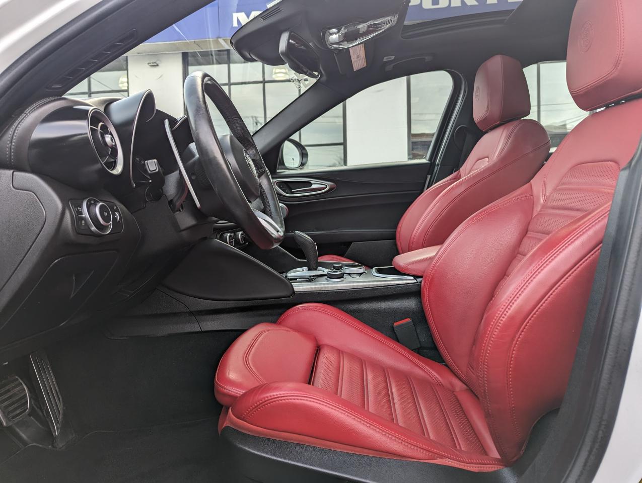 Alfa Romeo Giulia Veloce AWD 2022