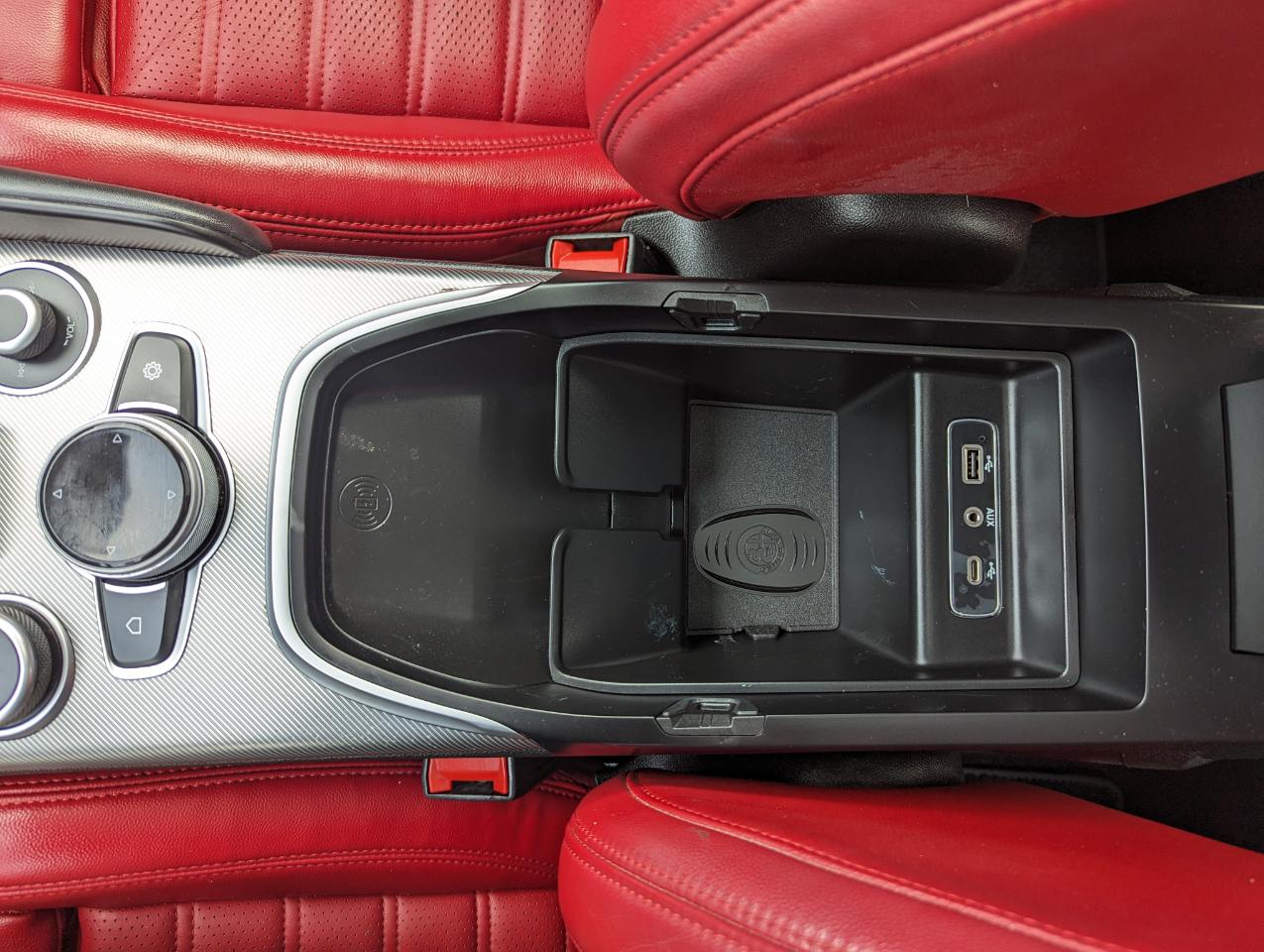 Alfa Romeo Giulia Veloce AWD 2022