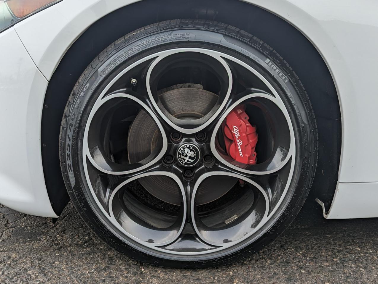 Alfa Romeo Giulia Veloce AWD 2022