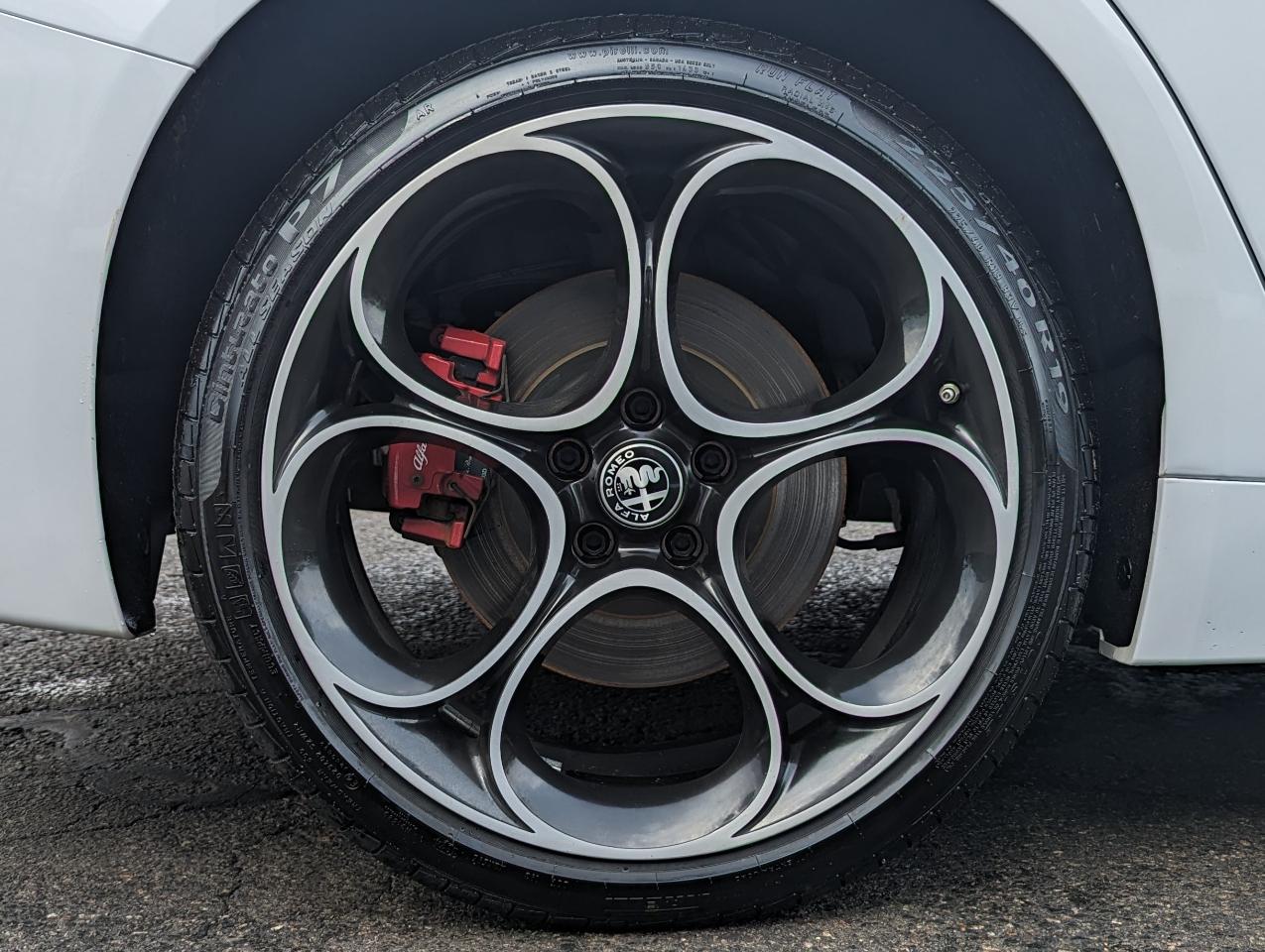 Alfa Romeo Giulia Veloce AWD 2022