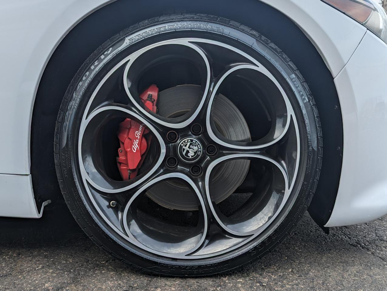 Alfa Romeo Giulia Veloce AWD 2022