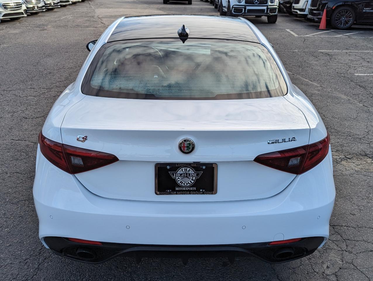 Alfa Romeo Giulia Veloce AWD 2022