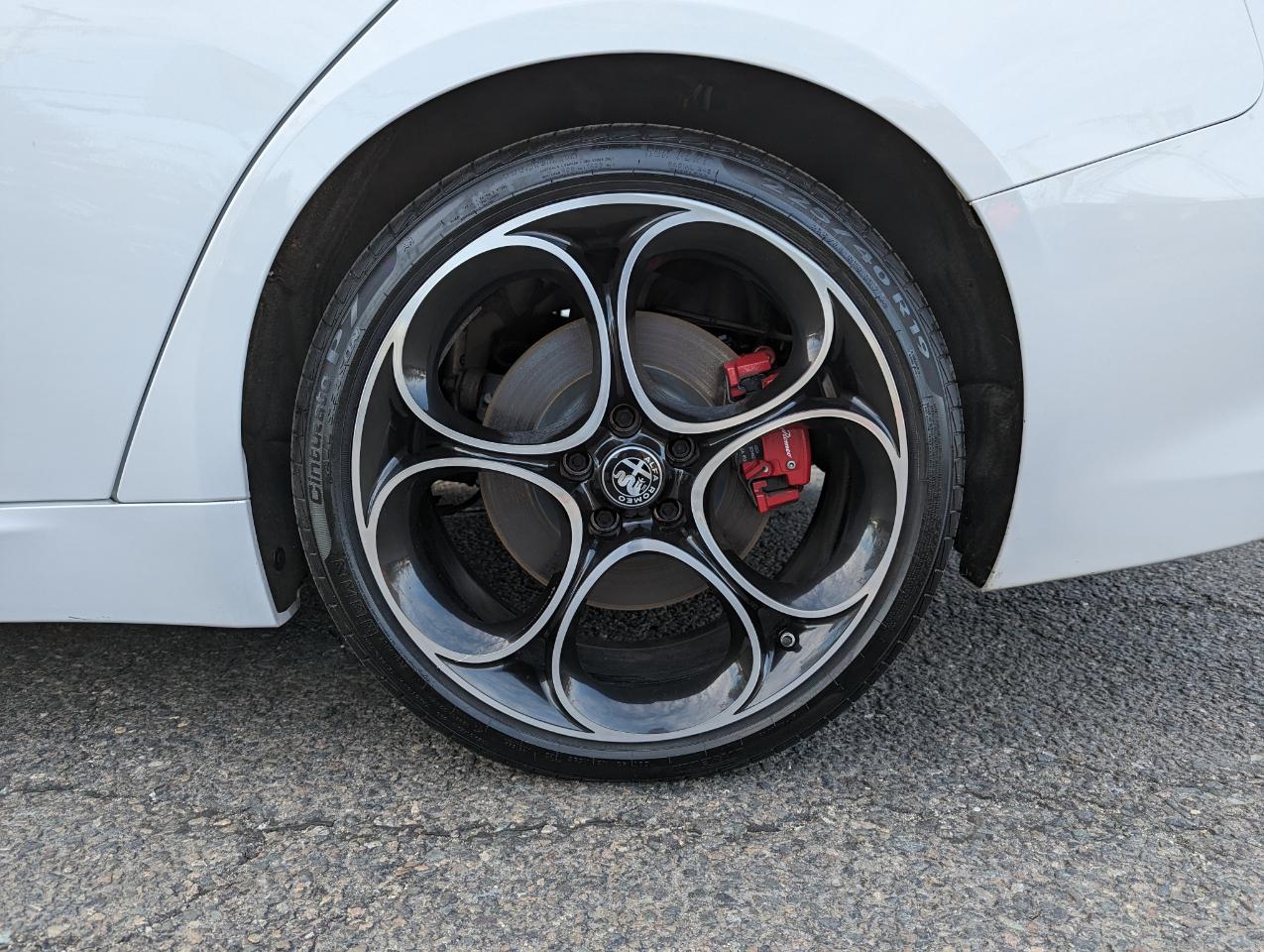 Alfa Romeo Giulia Veloce AWD 2022