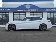 2022 Alfa Romeo Giulia 