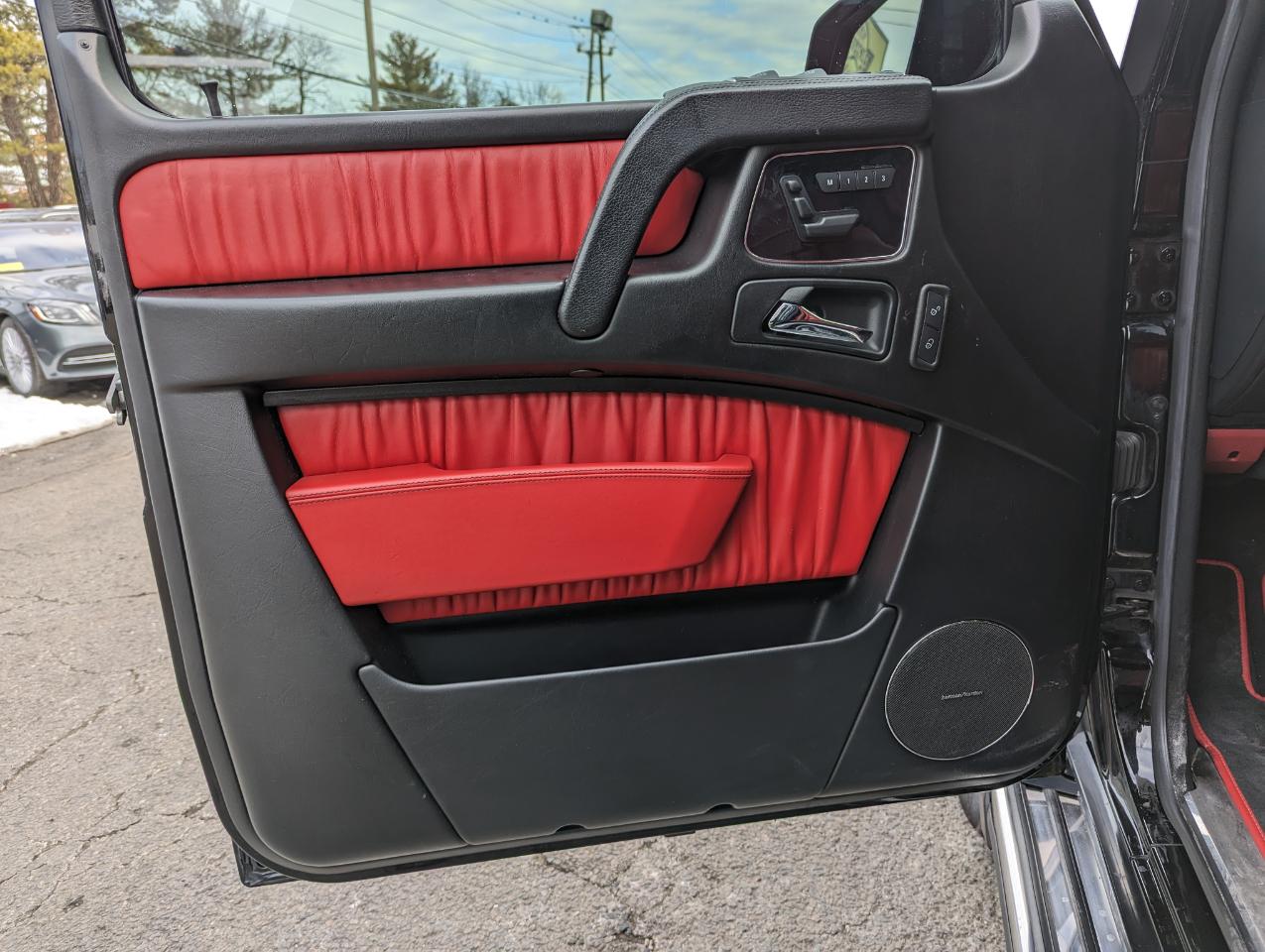 Mercedes-Benz G-Class 4MATIC 4dr G 550 2016