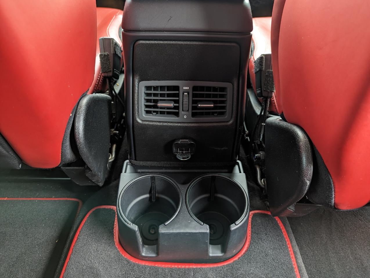 Mercedes-Benz G-Class 4MATIC 4dr G 550 2016