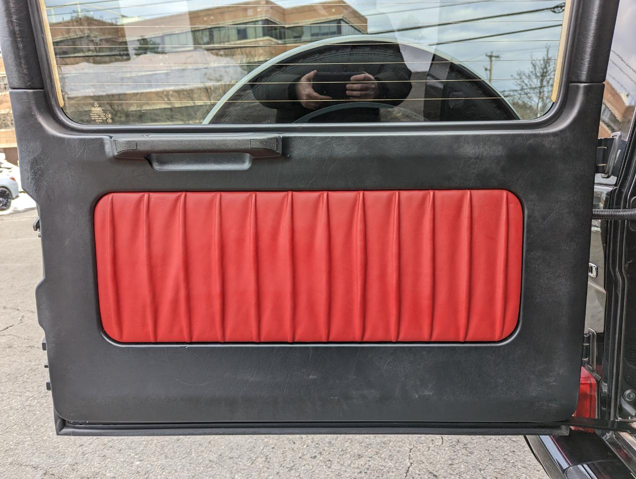 Mercedes-Benz G-Class 4MATIC 4dr G 550 2016