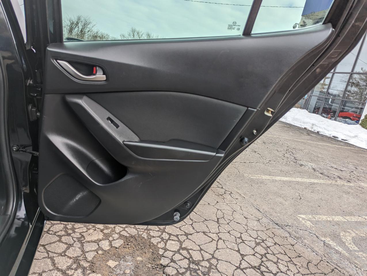 Mazda MAZDA3 4dr Sdn Auto i Sport 2016