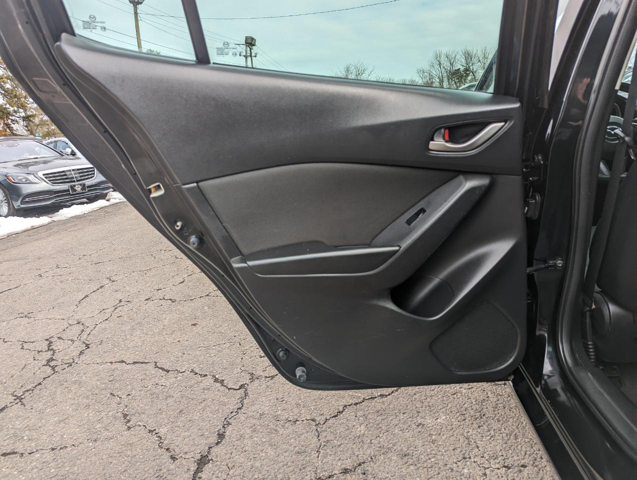 Mazda MAZDA3 4dr Sdn Auto i Sport 2016