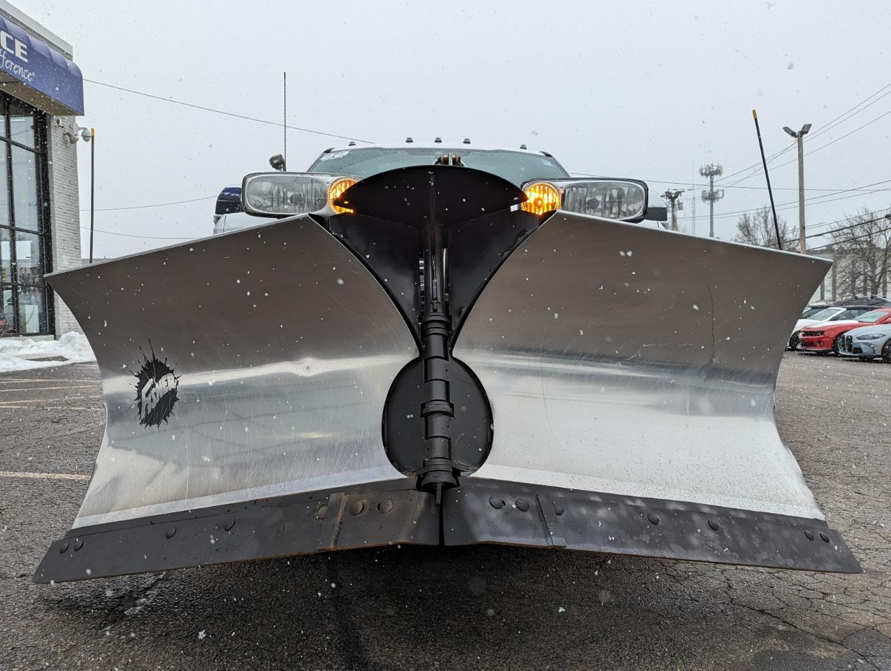 Ford Super Duty F-350 SRW Lariat 4WD Crew Cab 8' Box 2022