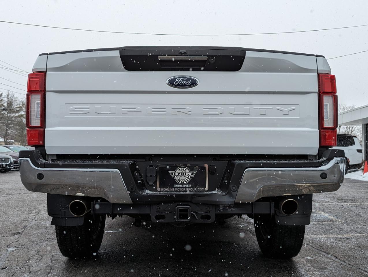 Ford Super Duty F-350 SRW Lariat 4WD Crew Cab 8' Box 2022