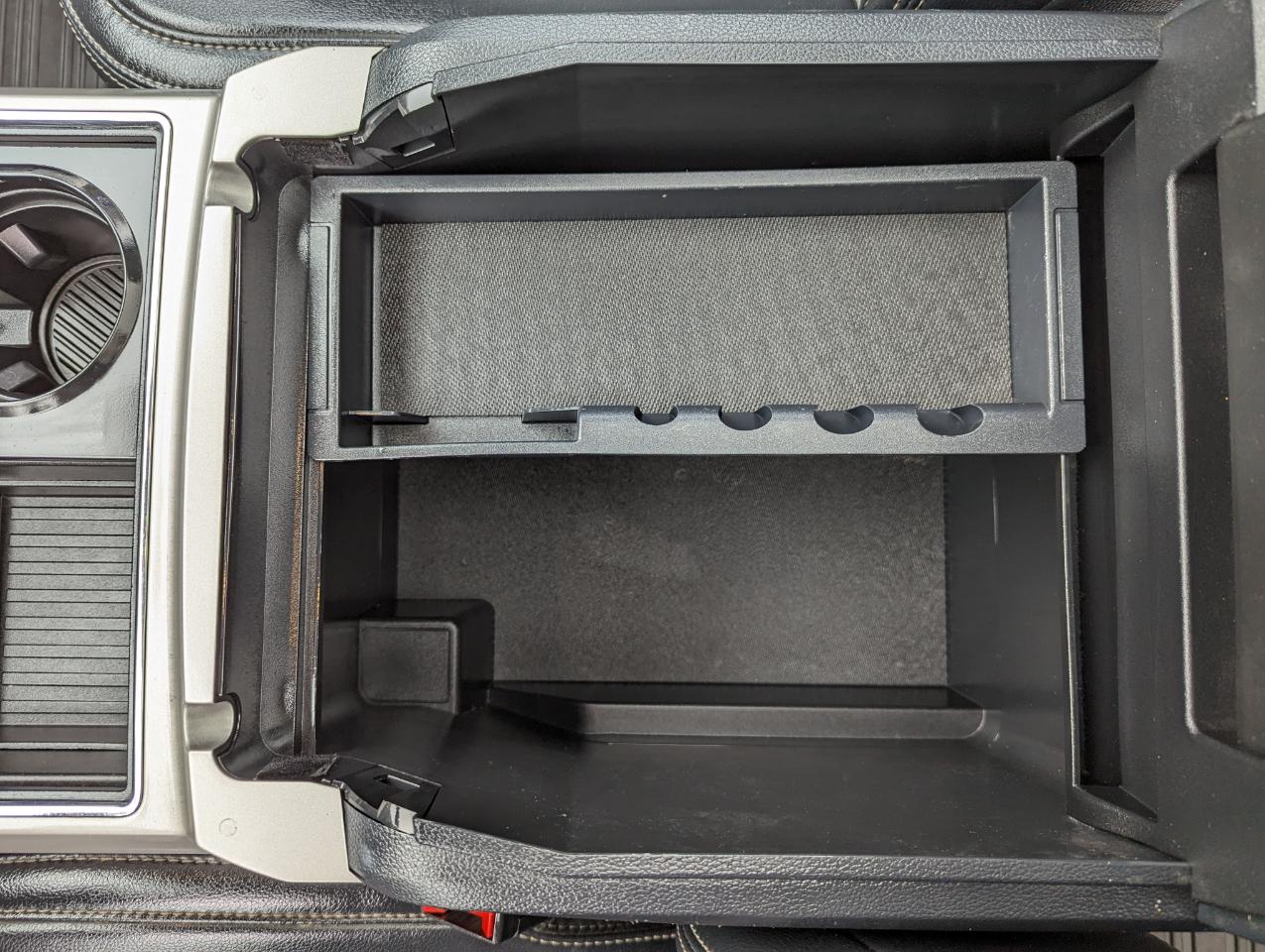 Ford Super Duty F-350 SRW Lariat 4WD Crew Cab 8' Box 2022