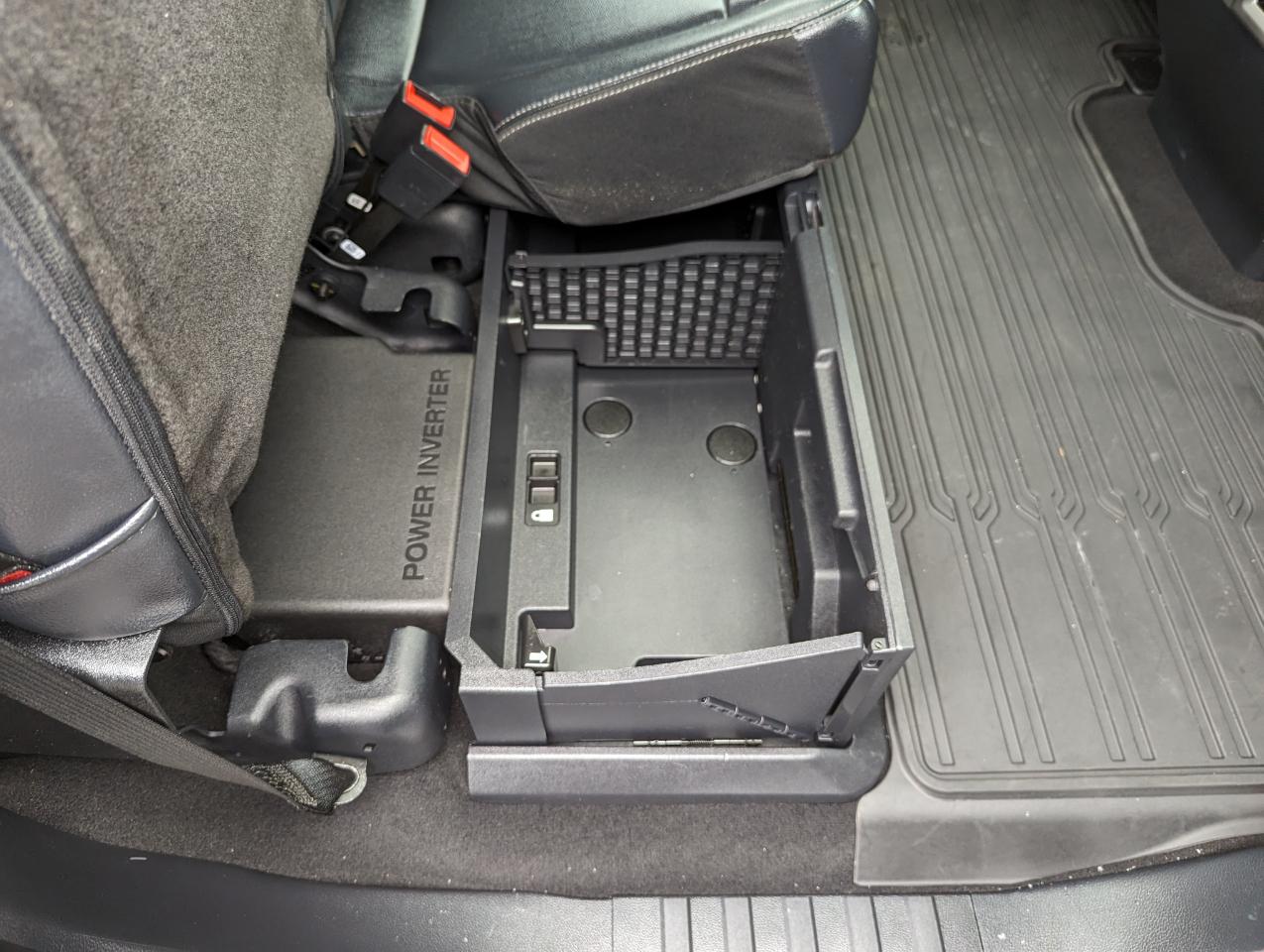 Ford Super Duty F-350 SRW Lariat 4WD Crew Cab 8' Box 2022