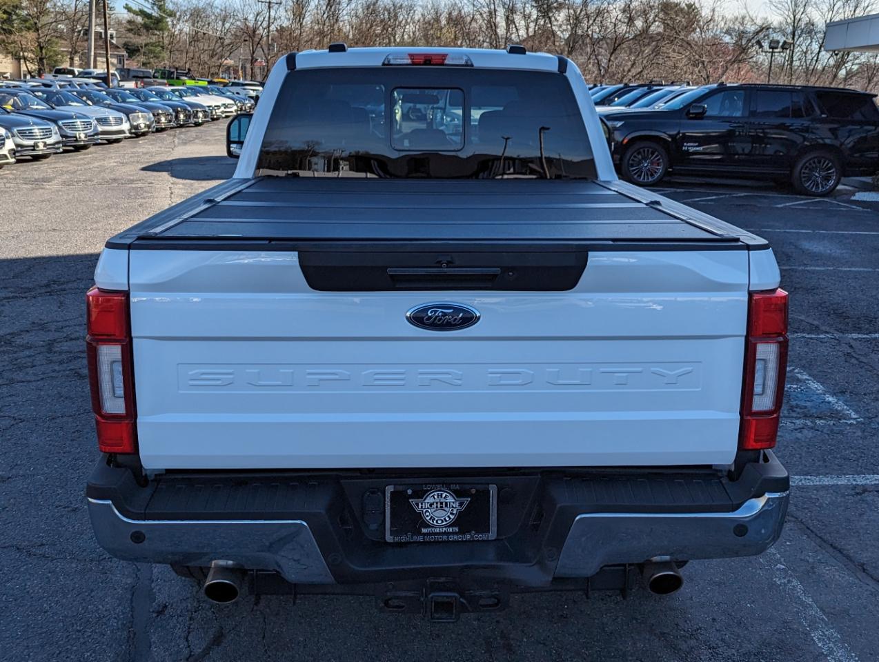 Ford Super Duty F-350 SRW Lariat 4WD Crew Cab 8' Box 2022