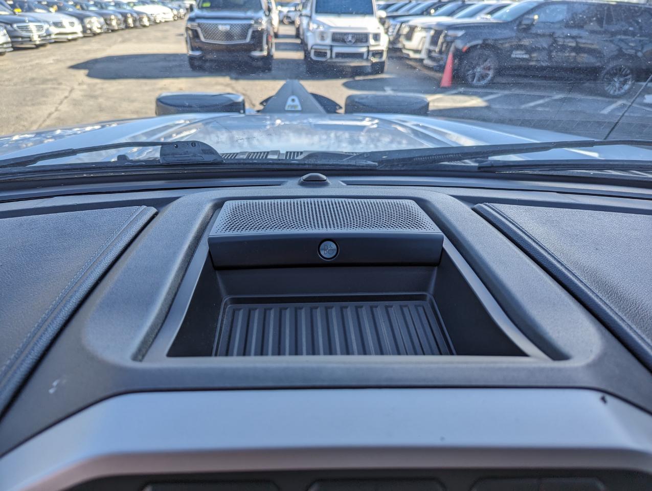 Ford Super Duty F-350 SRW Lariat 4WD Crew Cab 8' Box 2022