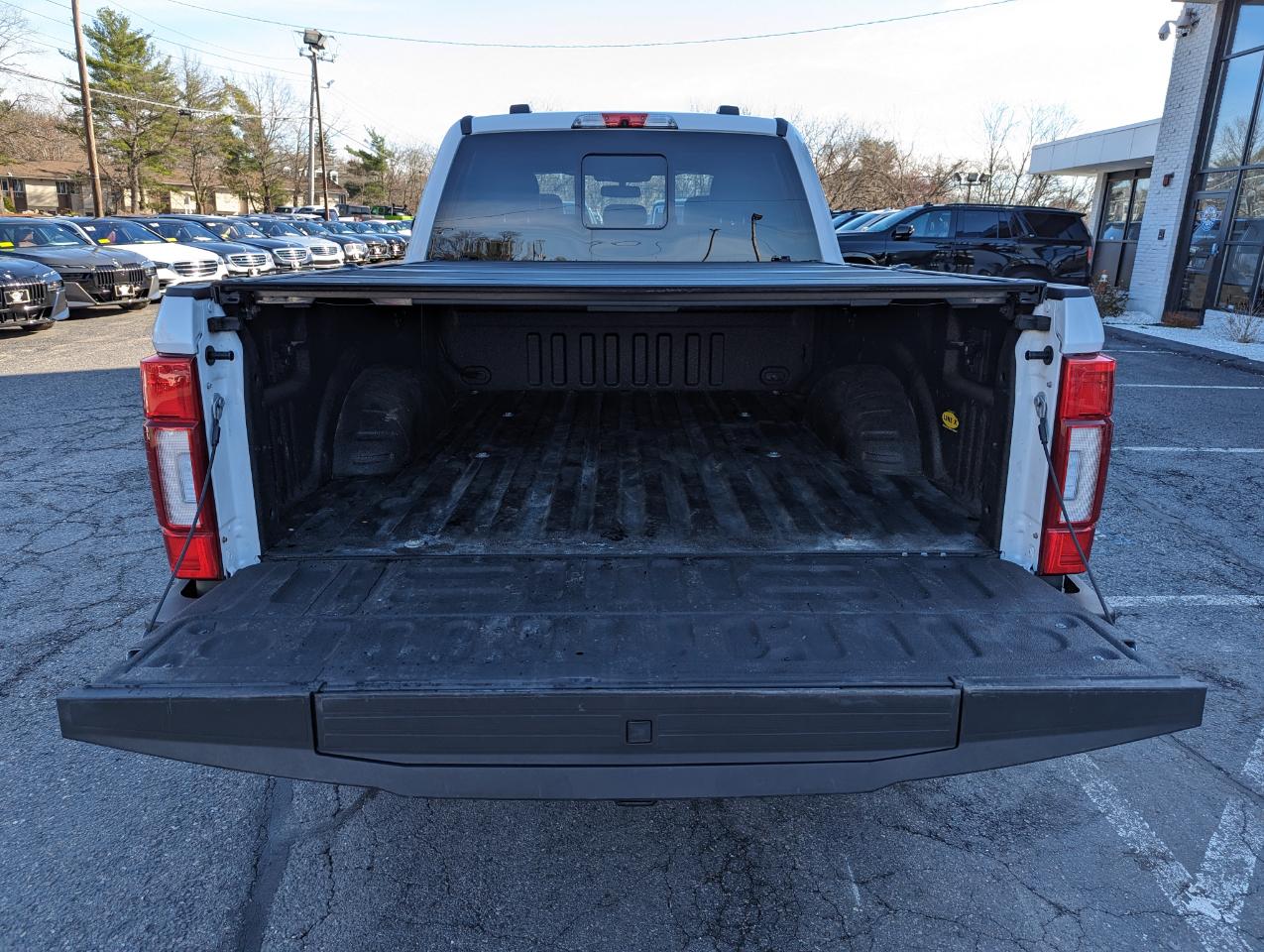 Ford Super Duty F-350 SRW Lariat 4WD Crew Cab 8' Box 2022