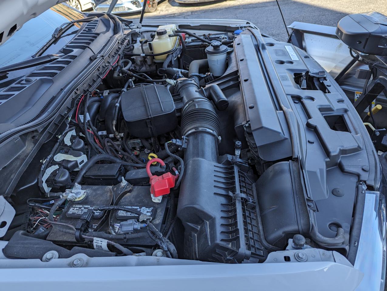 Ford Super Duty F-350 SRW Lariat 4WD Crew Cab 8' Box 2022