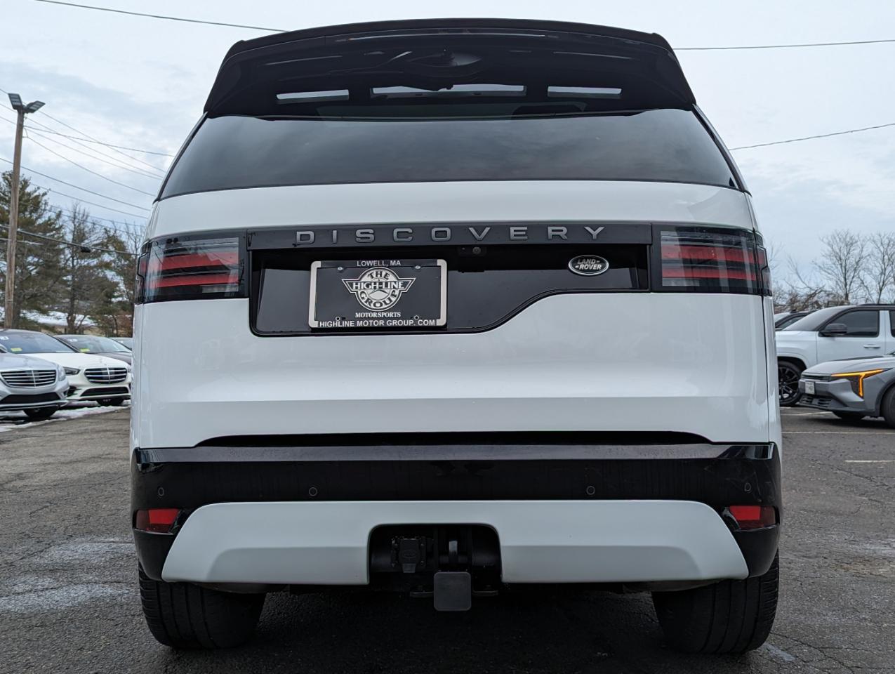 Land Rover Discovery P300 S R-Dynamic 2023