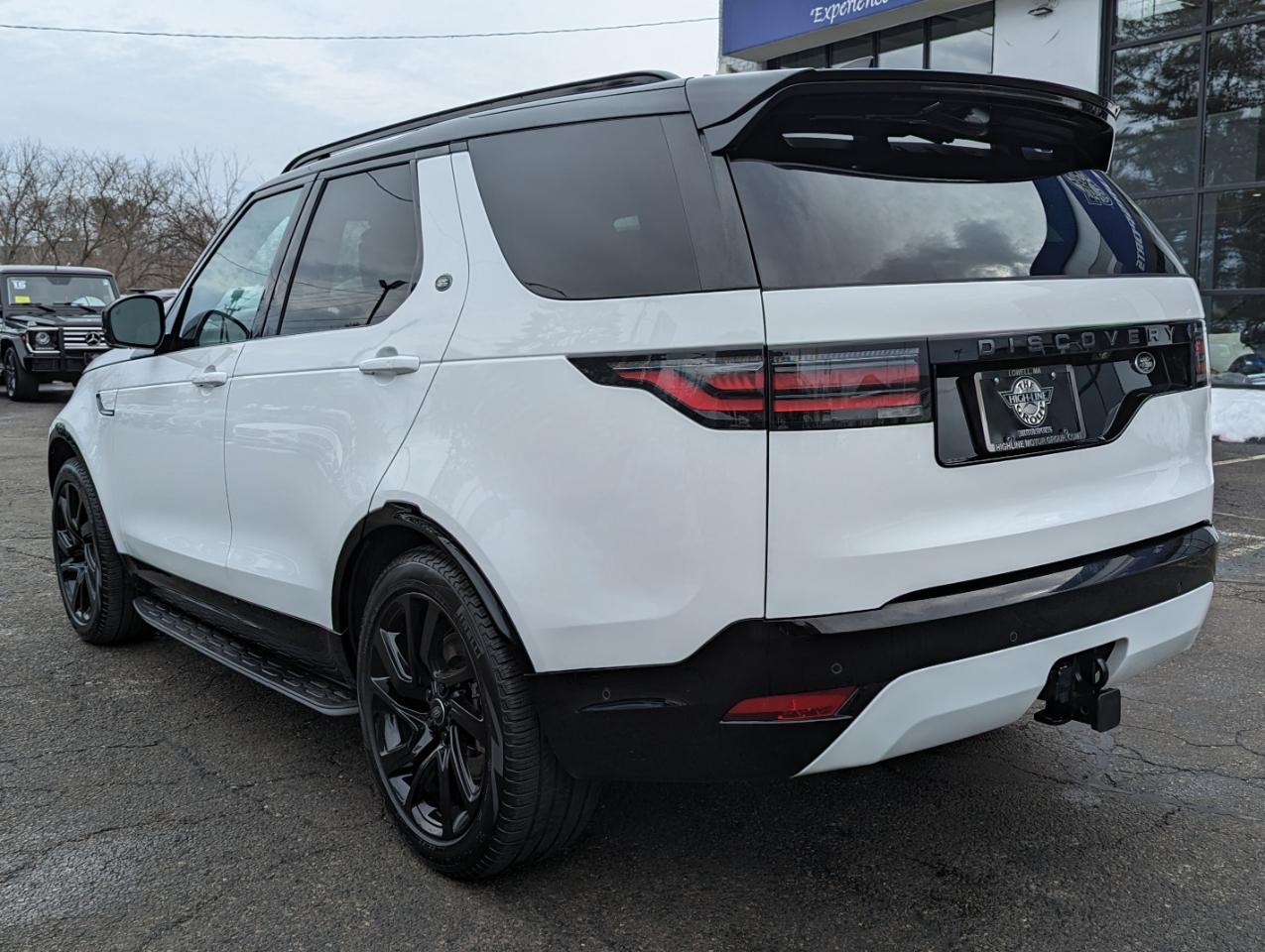Land Rover Discovery P300 S R-Dynamic 2023