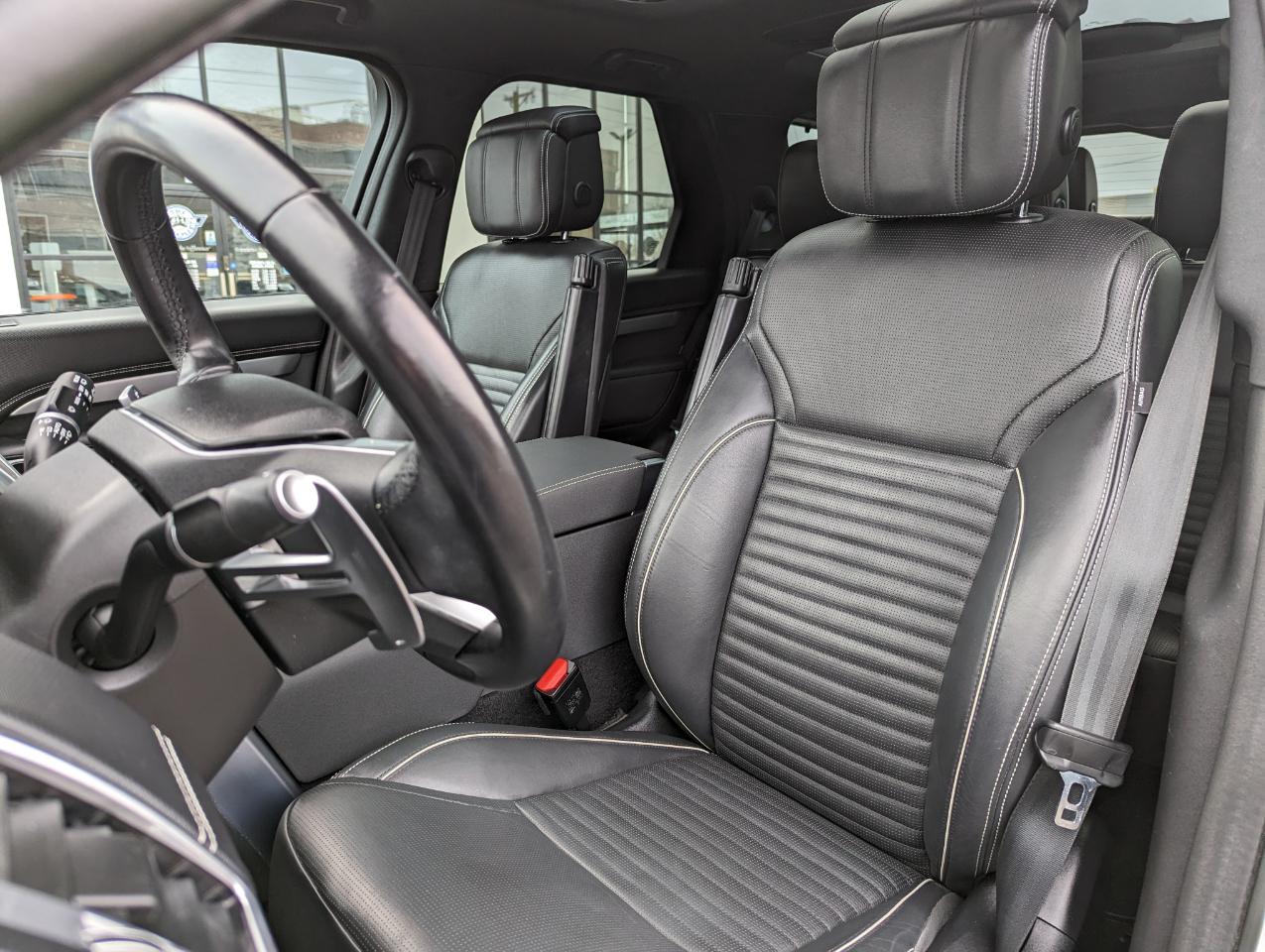 Land Rover Discovery P300 S R-Dynamic 2023