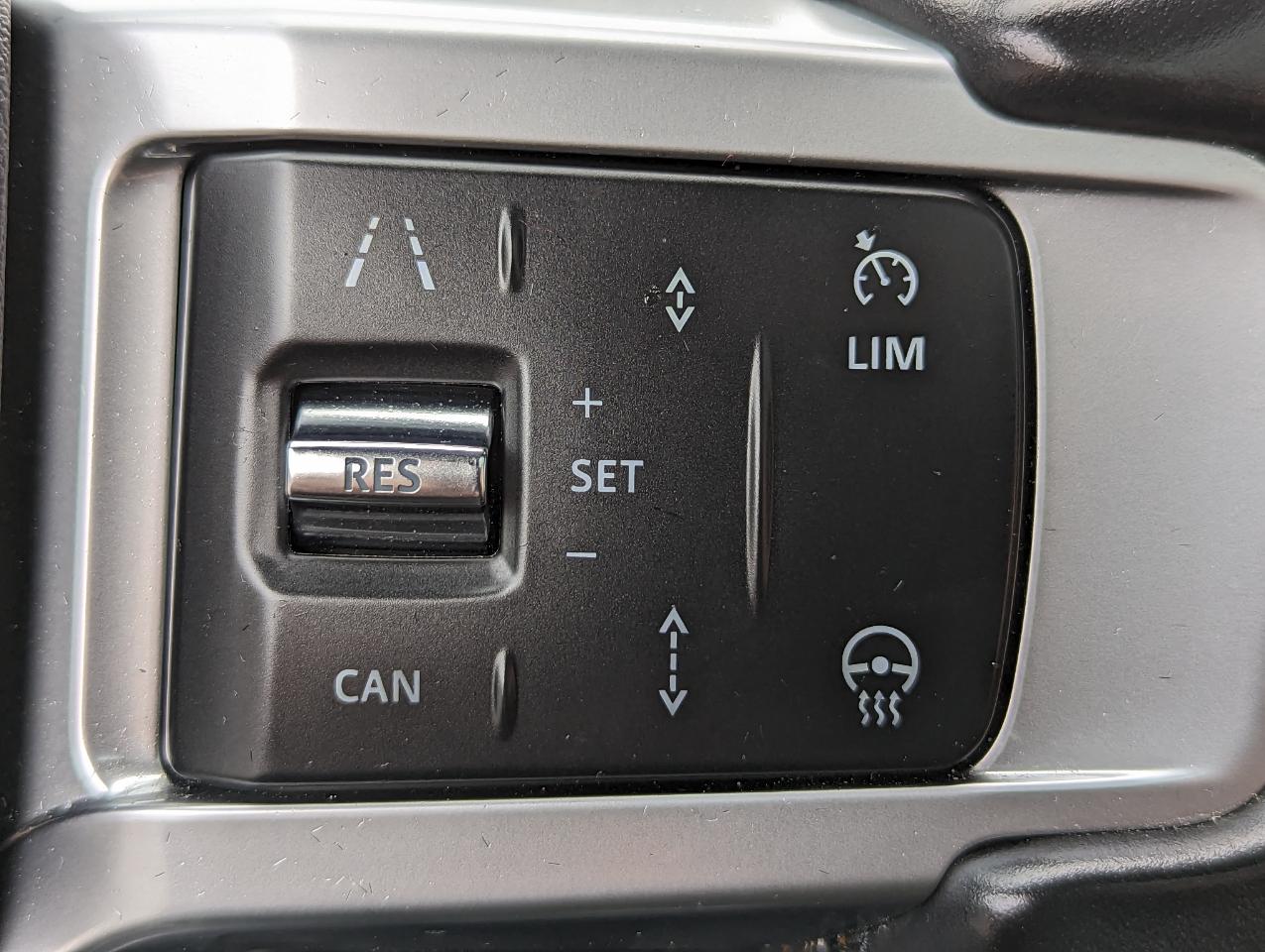 Land Rover Discovery P300 S R-Dynamic 2023