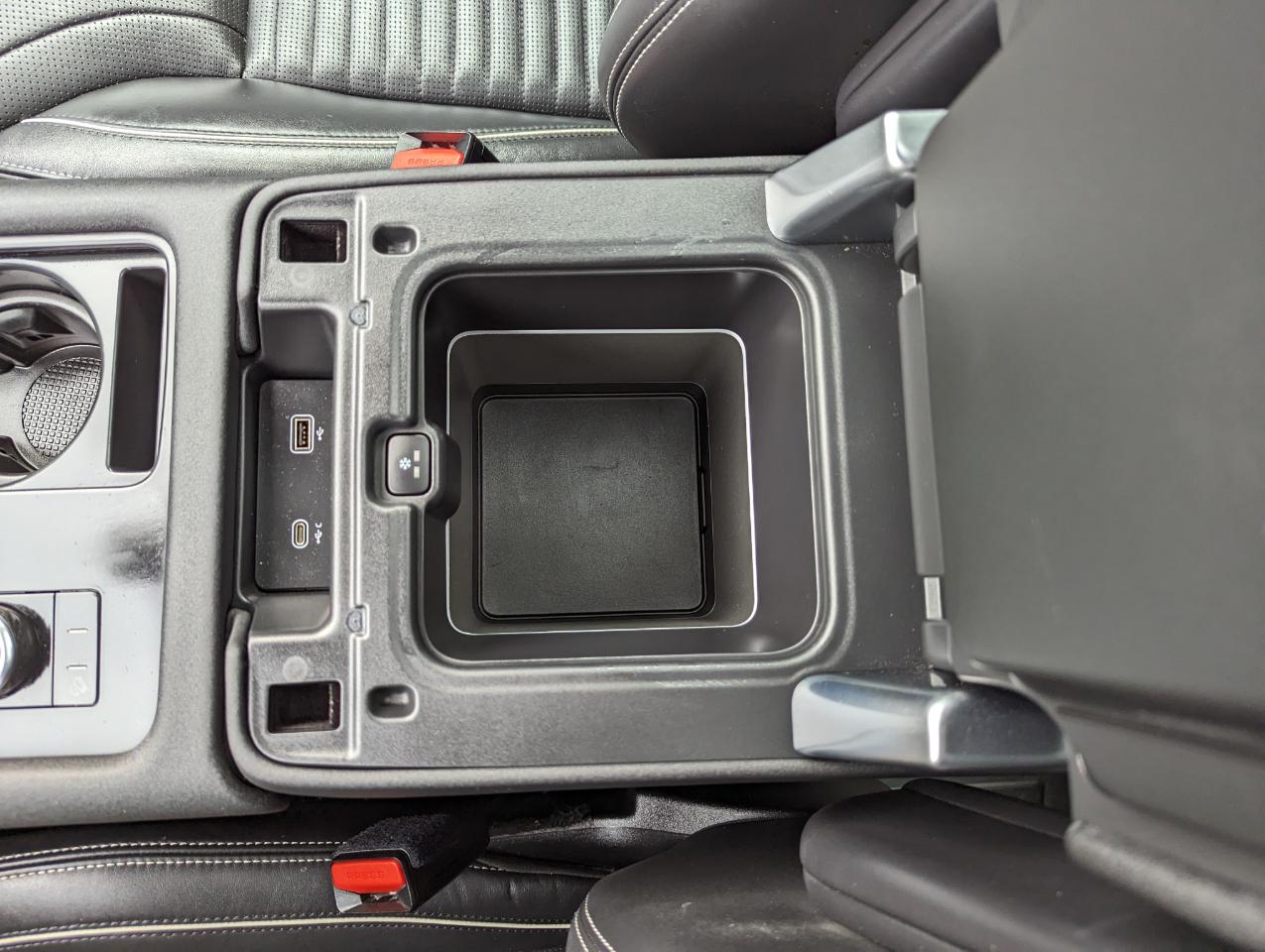 Land Rover Discovery P300 S R-Dynamic 2023