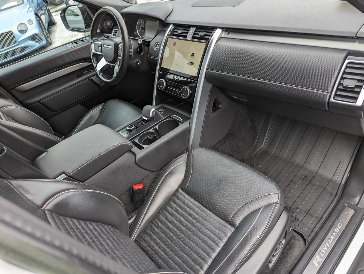 Land Rover Discovery P300 S R-Dynamic 2023