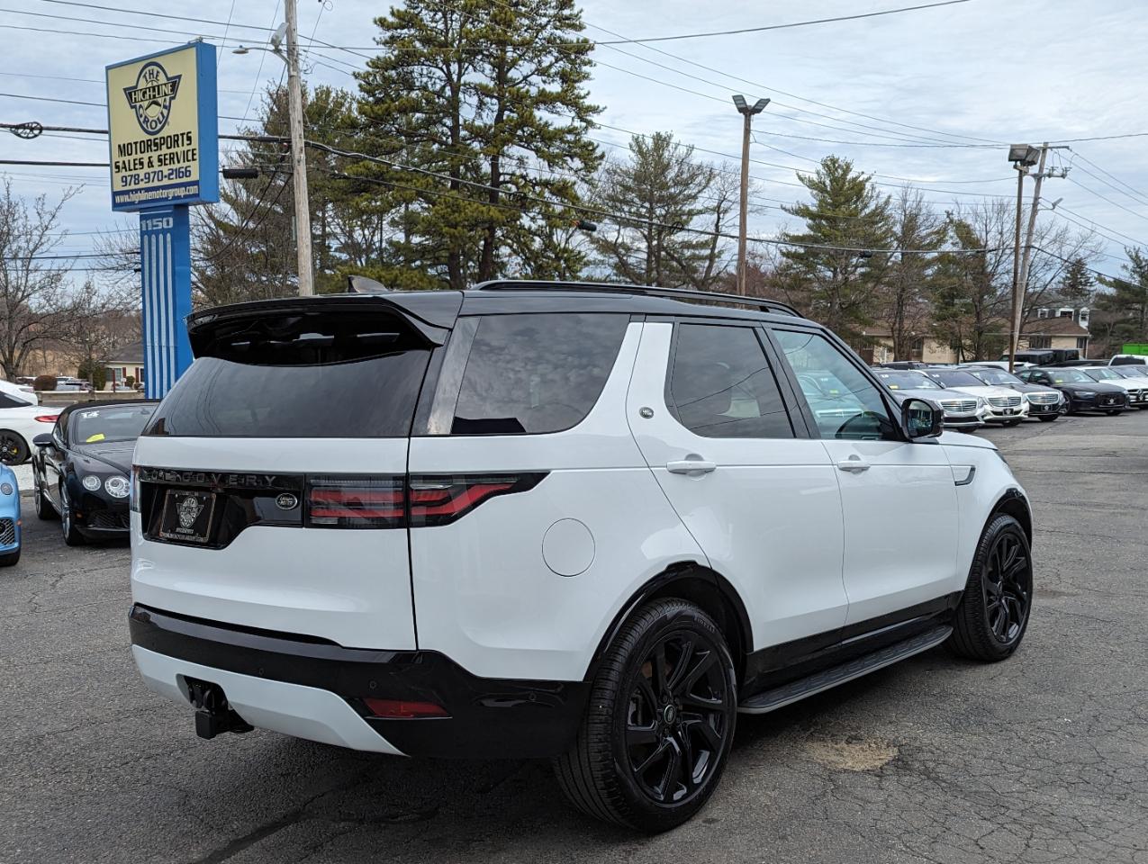 Land Rover Discovery P300 S R-Dynamic 2023