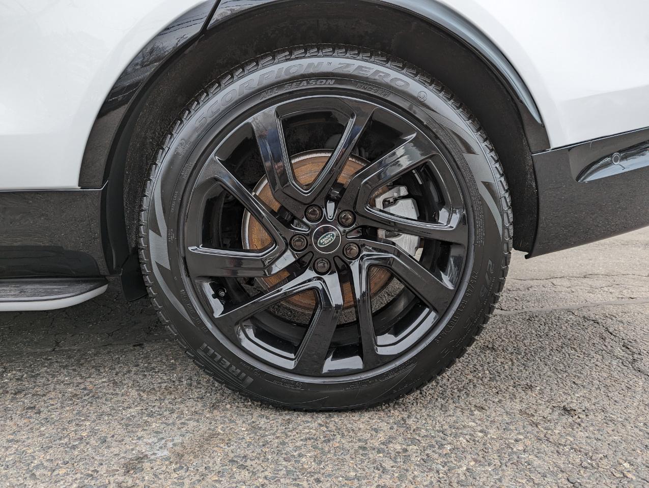 Land Rover Discovery P300 S R-Dynamic 2023