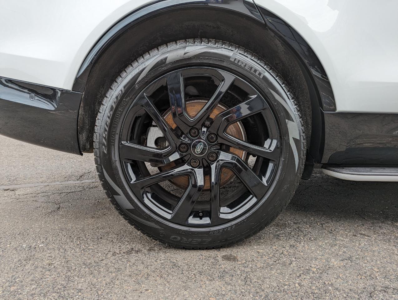 Land Rover Discovery P300 S R-Dynamic 2023