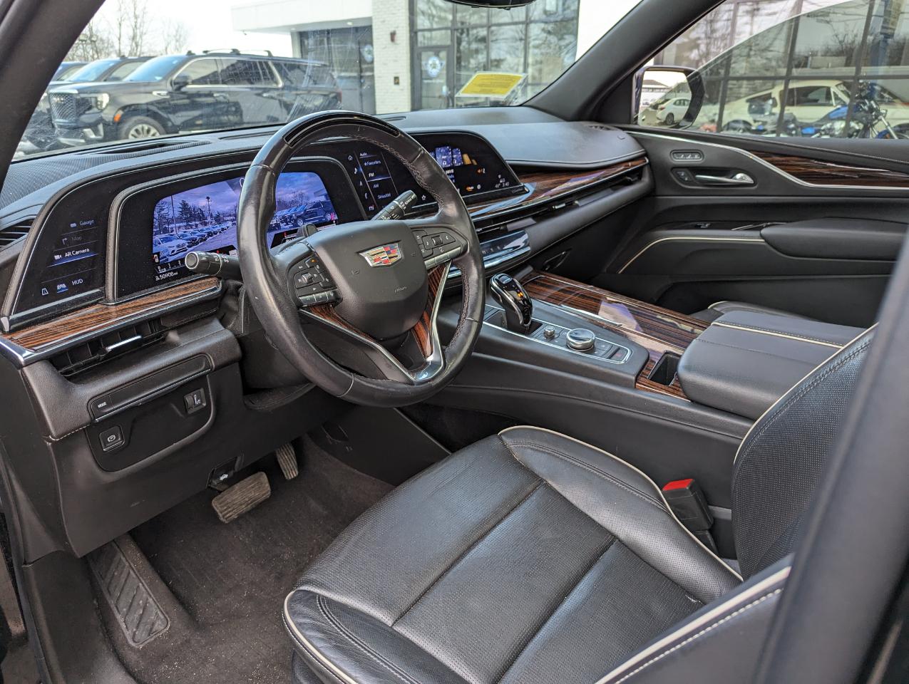 Cadillac Escalade 2WD 4dr Premium Luxury 2022