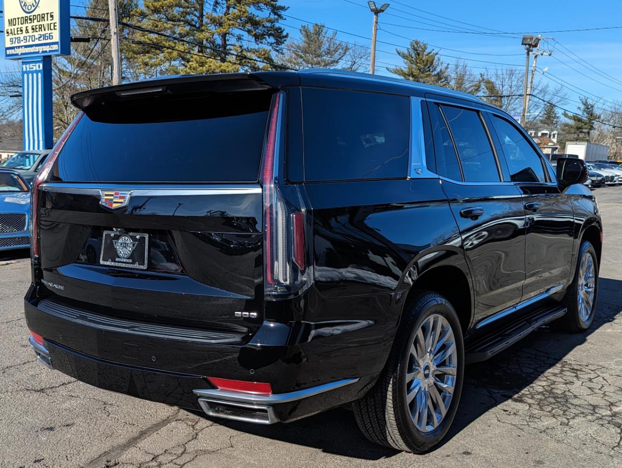 Cadillac Escalade 2WD 4dr Premium Luxury 2022